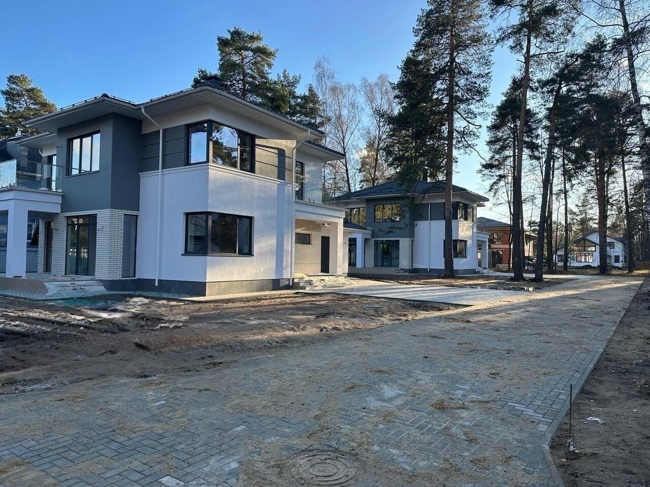 Дом, 251 м²