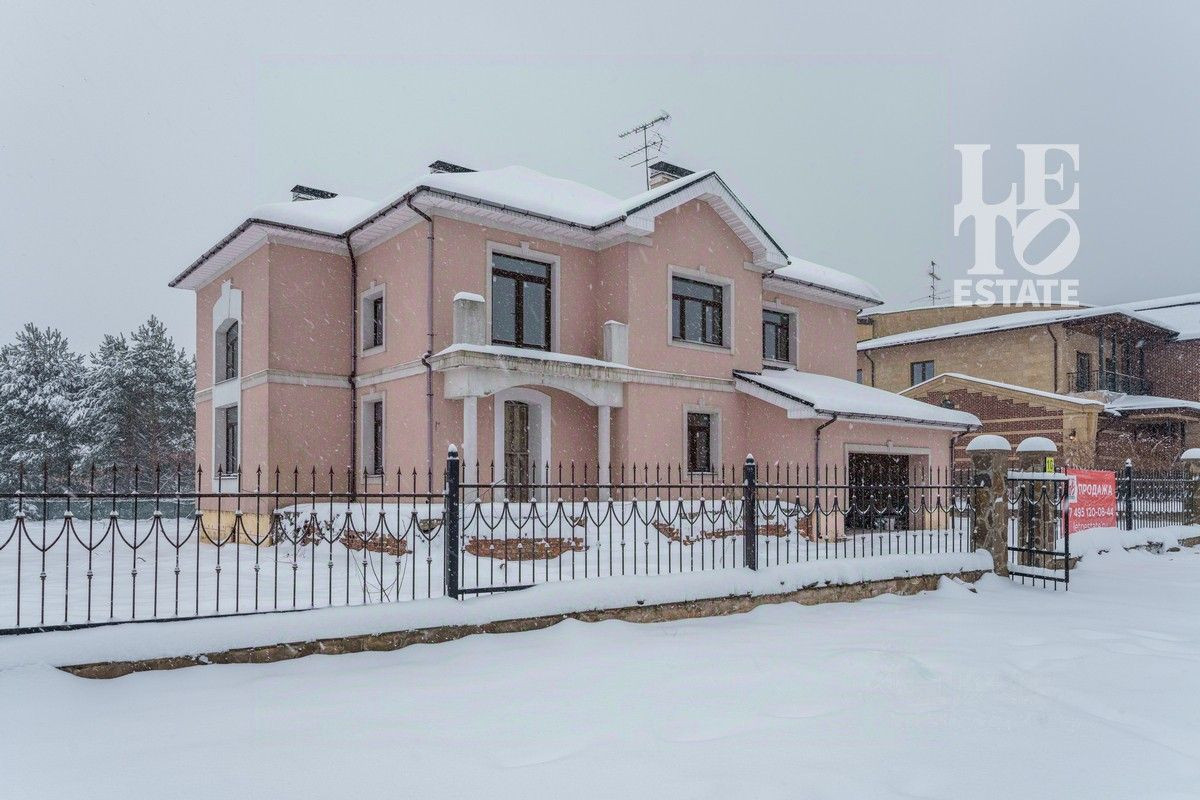 Дом, 650 м², Домодедово