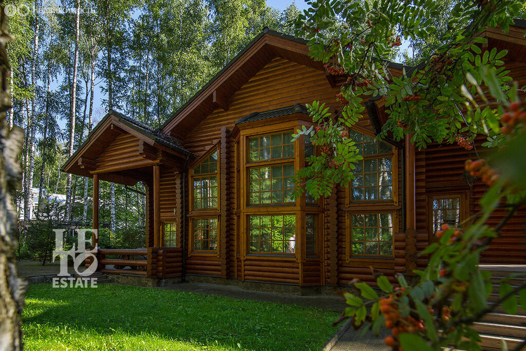 Дом, 309 м², Новоалександрово